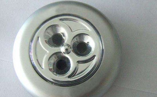 手板模型非常好的讓商品面世的時(shí)刻大大縮短，它的制作有超前性