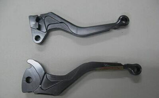 手板可以發(fā)現(xiàn)對設計師的一些不周考慮